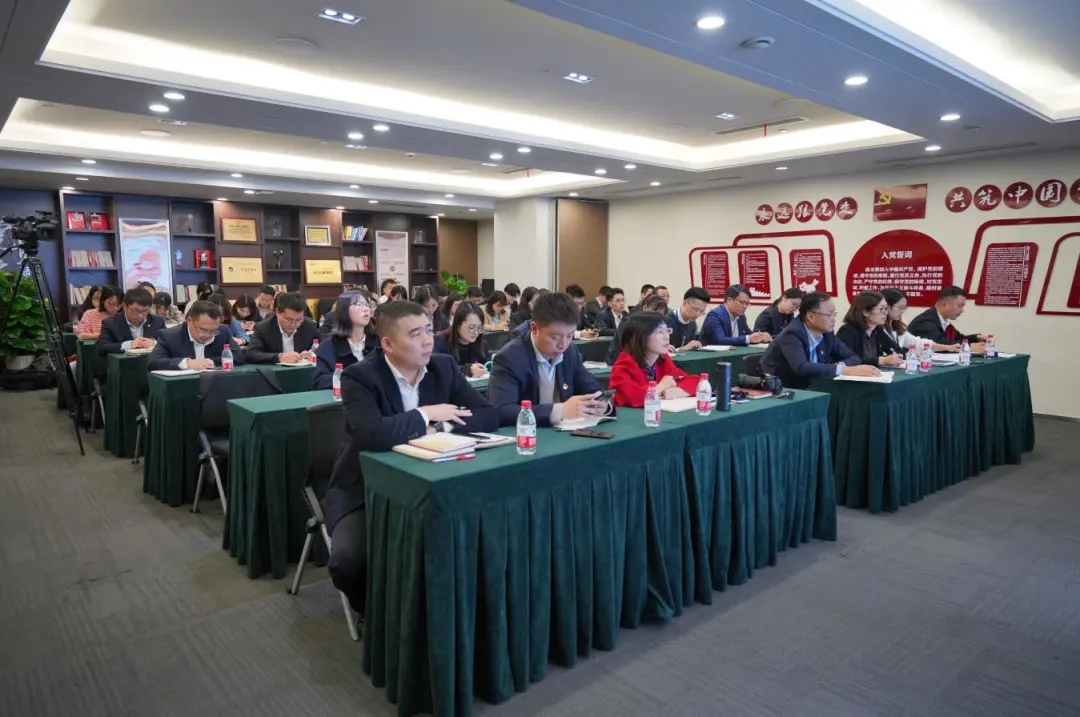 进建十九届五中全会心灵：书记讲党课 党员谈感想